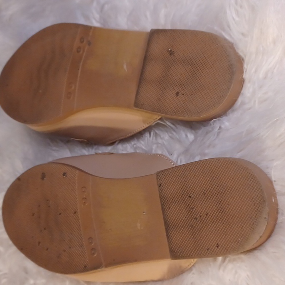 Yoki Slide In Sandals - Picture 8 of 14